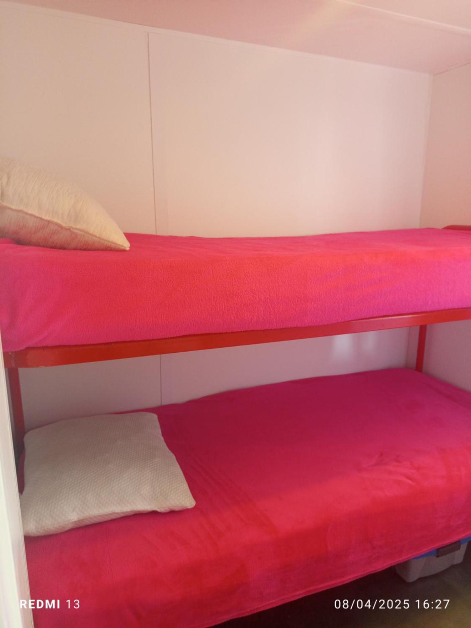 Vacances Familiales Dans Camping Avec Piscine Fréjus Szoba fotó
